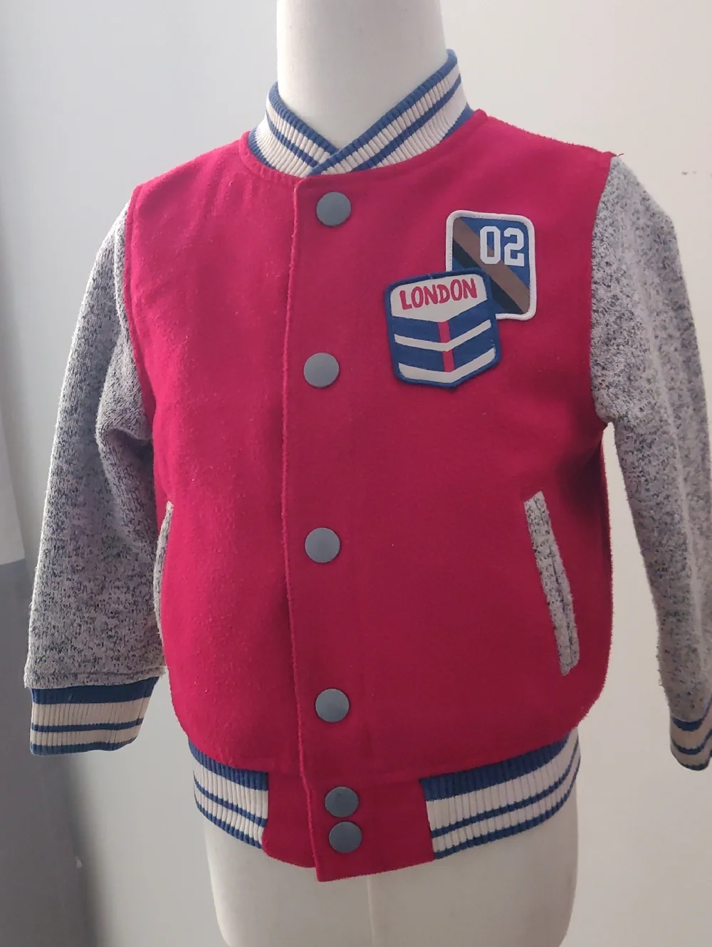 Gymboree Boys 2t-3t Bright Red Kids Varsity Jacket London Patch Y2K Cottagecore